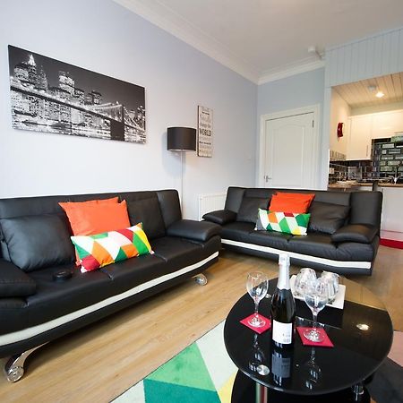 Premier - Crathie View Apartment Glasgow Esterno foto